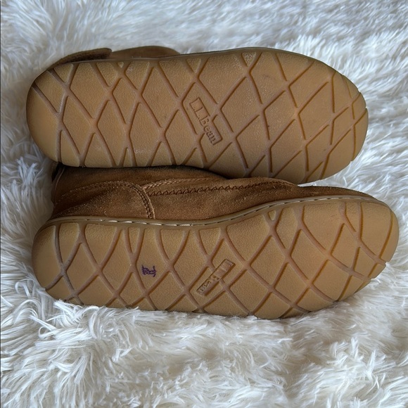 L.L. Bean Kids' Shearling-Lined Suede Boots - Size 2 - Picture 4 of 8